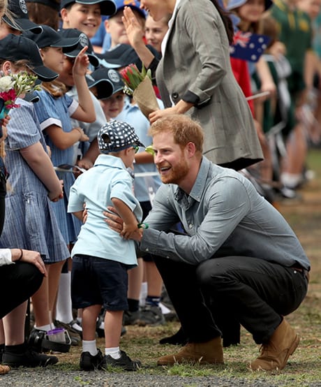 October 17, 2018: Prince Harry Meets a Little Boy in Australia