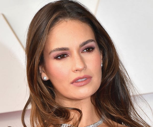 2022 oscars beauty lily james