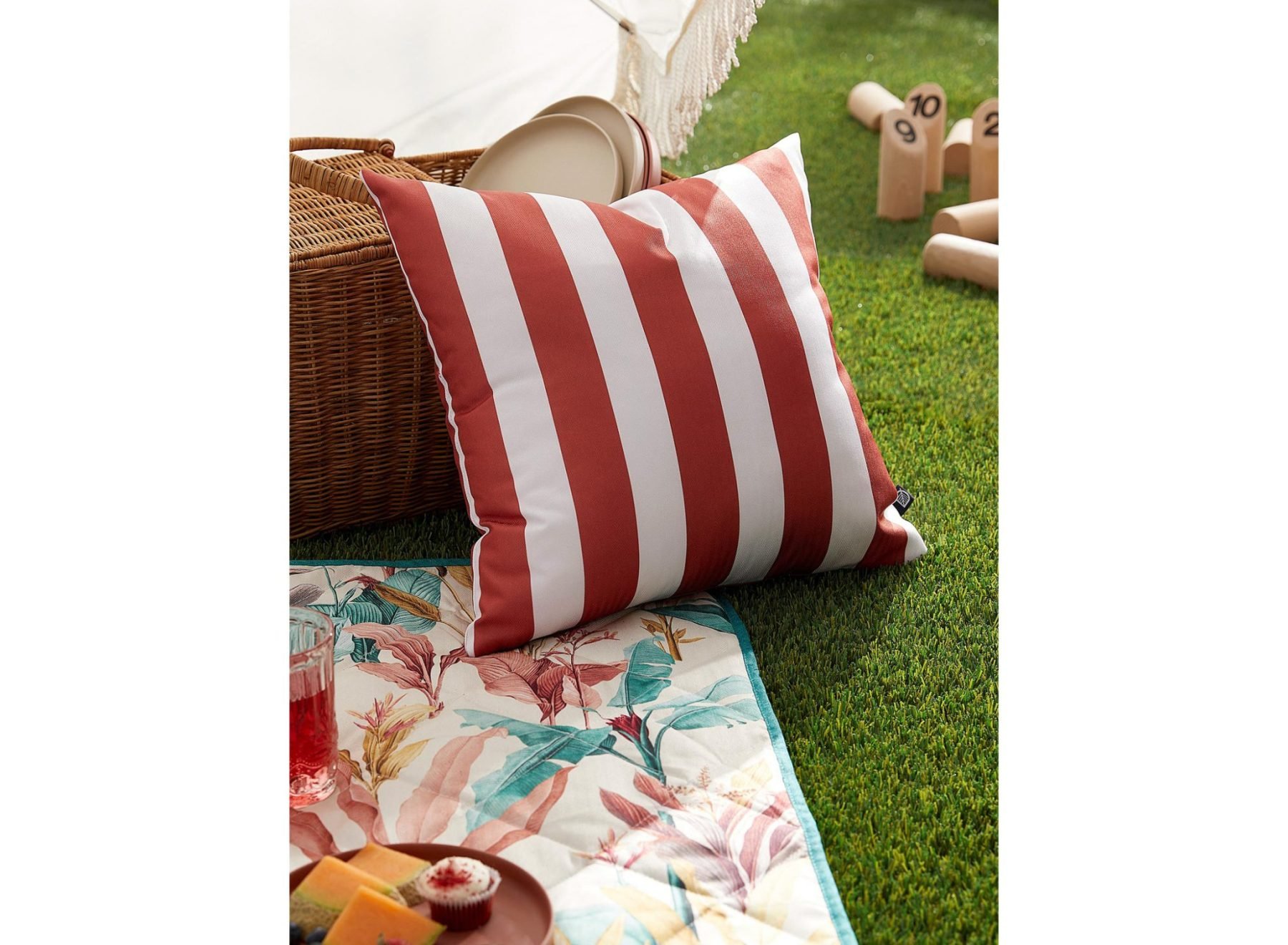 Simons outdoor throw pillow