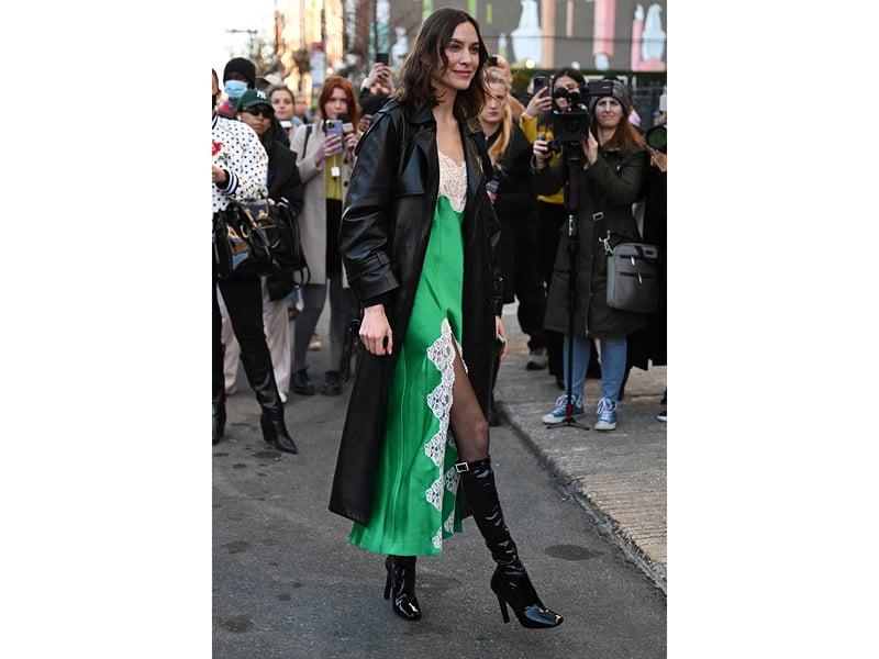 trench coat style tips alexa chung