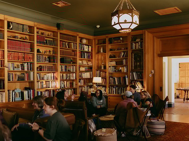 Book Huddle Vacations